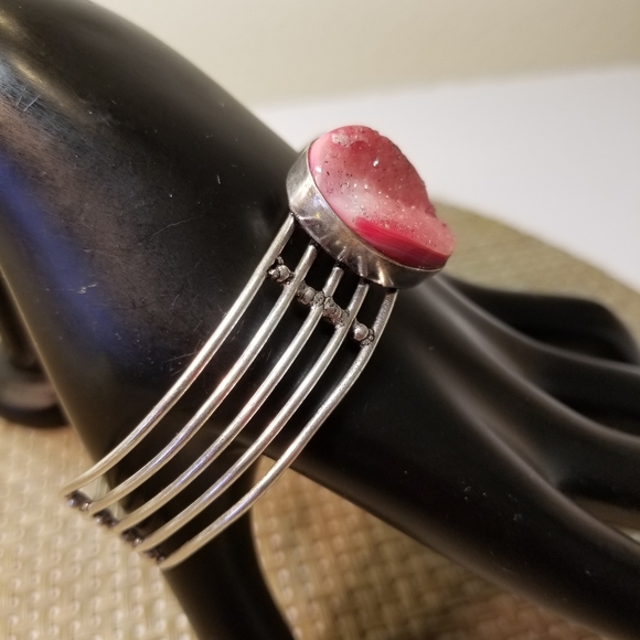 TITANIUM BRACELET NWOT - Picture 4 of 7